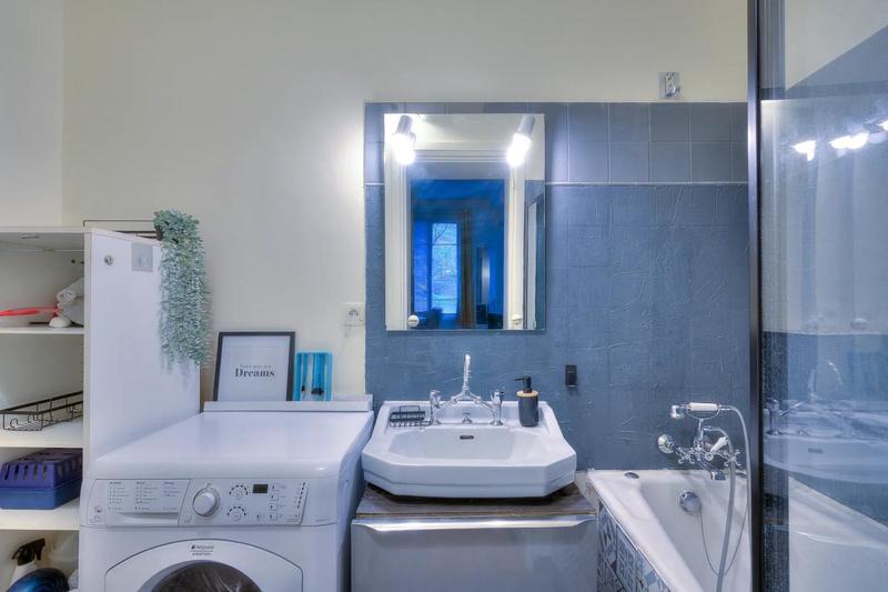 Studio - 25 m² - 1 pièce