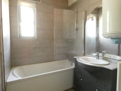 Maison - 92 m² - 5 pièces