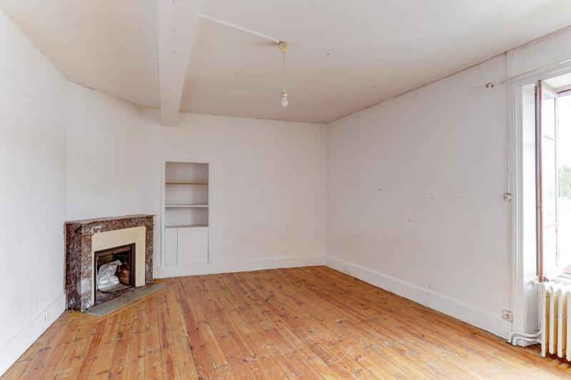 Propriété - 196 m²