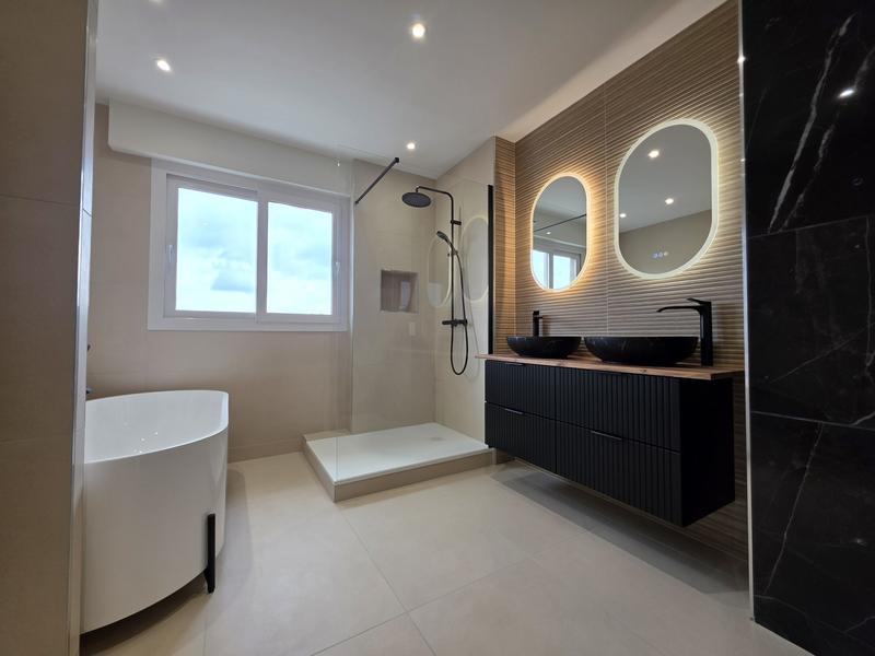 Appartement - 101 m² - 4 pièces