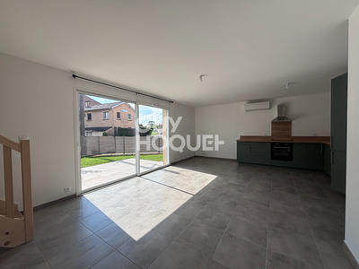 Maison - 84 m² - 4 pièces