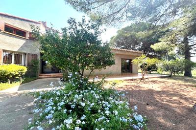 Maison - 251 m² - 6 pièces