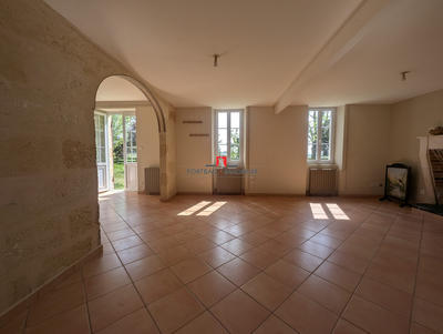 Maison ancienne - 172 m² - 8 pièces