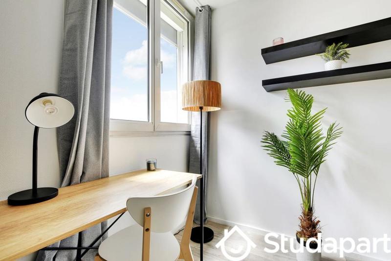 Chambre - 10 m² - 1 pièce