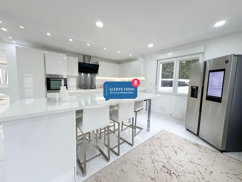 Maison - 165 m² - 6 pièces