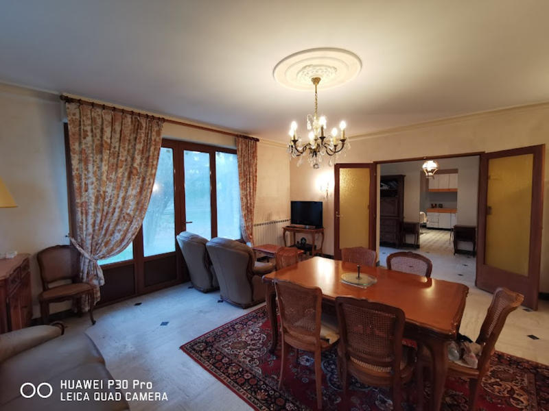 Maison - 140 m² - 7 pièces