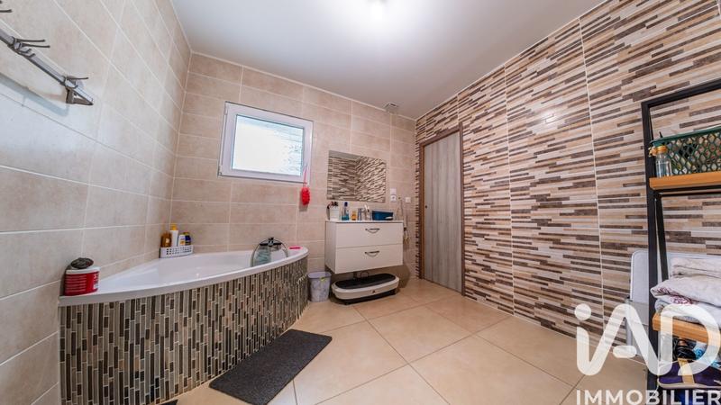 Maison - 178 m² - 5 pièces