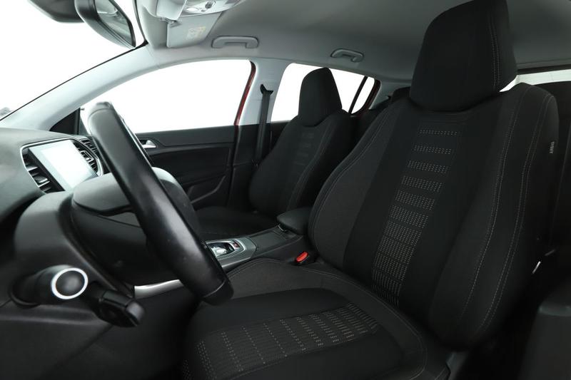 Peugeot 308 1.2 PureTech Allure 110 ch