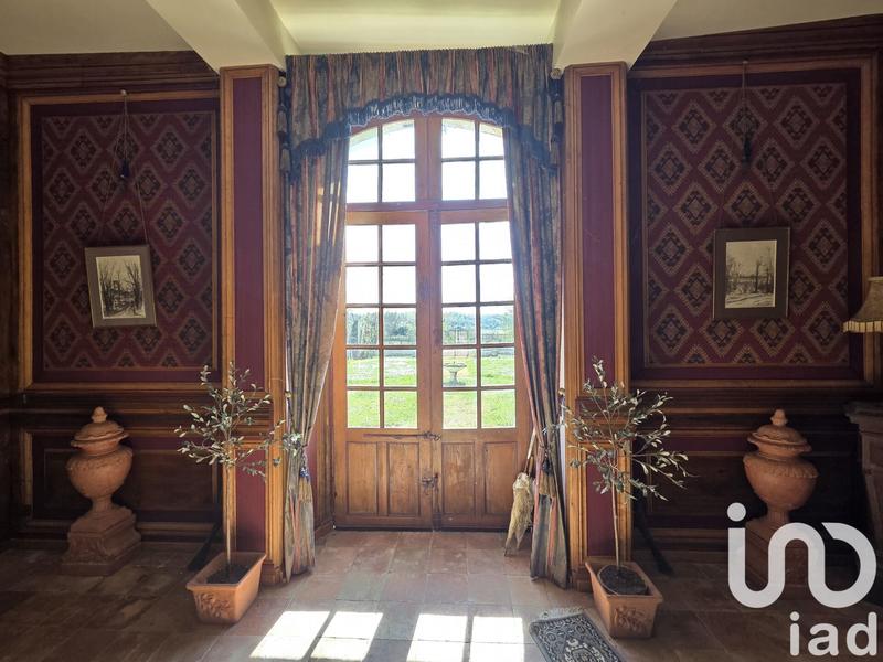 Château - 650 m² - 20 pièces