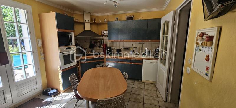 Maison traditionnelle - 159 m² - 6 pièces