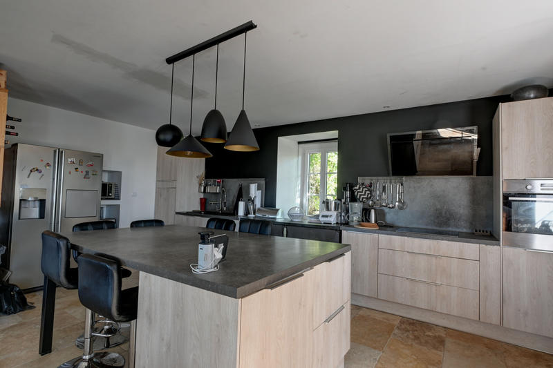 Maison - 173 m² - 8 pièces