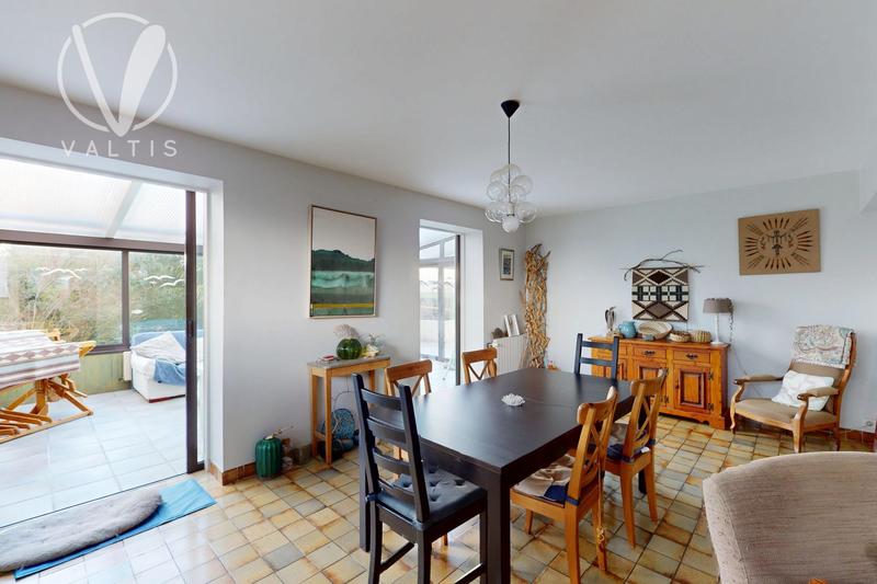 Maison - 196 m² - 8 pièces