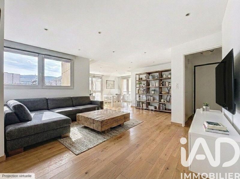 Appartement - 100 m² - 4 pièces