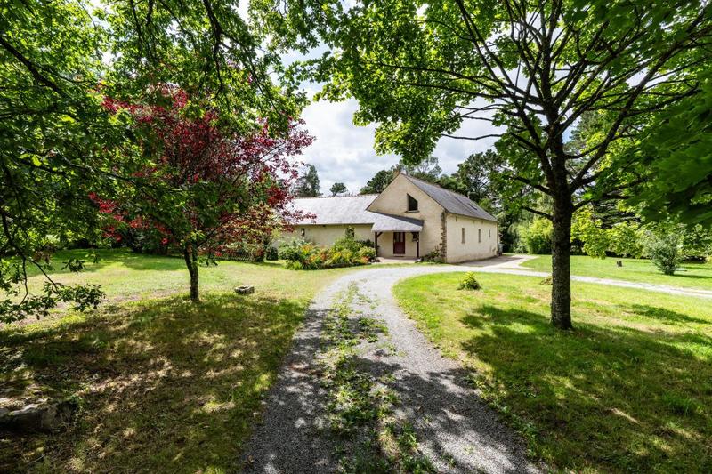 Propriété - 227 m² - 6 pièces