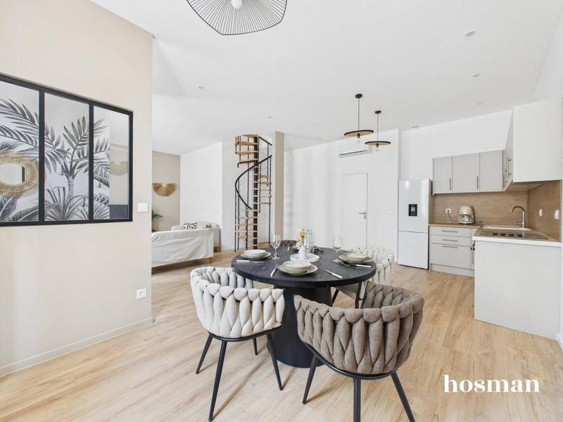 Maison - 95 m² - 3 pièces