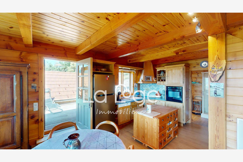 Demeure - 178 m² - 6 pièces