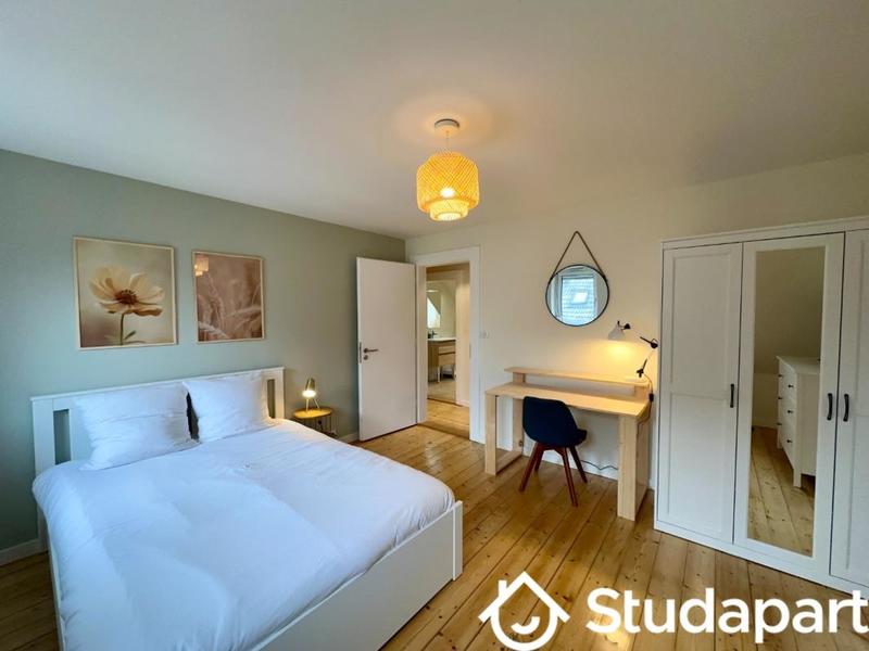 Chambre - 10 m² - 1 pièce