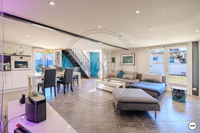 Maison - 96 m² - 5 pièces