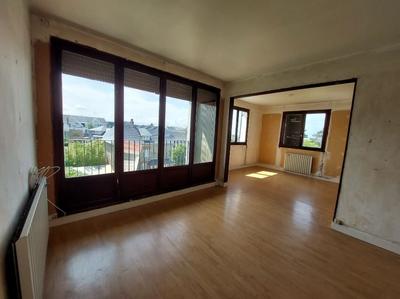 Appartement - 93 m² - 5 pièces