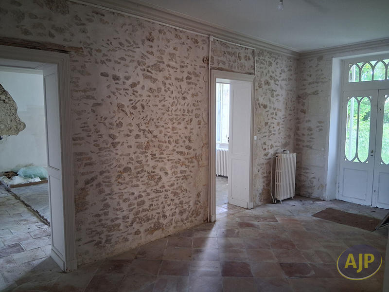 Maison - 381 m² - 13 pièces