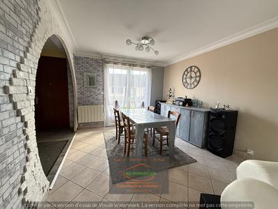 Maison - 97 m² - 6 pièces