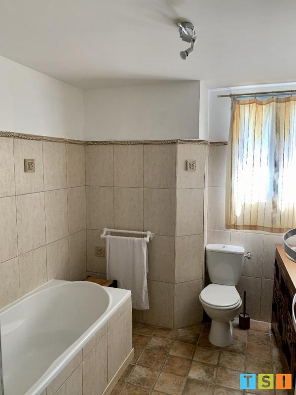 Appartement - 133 m² - 3 pièces