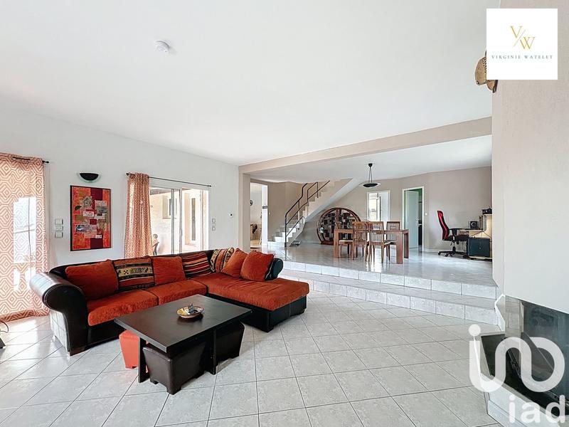 Maison - 198 m² - 5 pièces