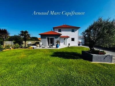 Maison - 110 m² - 6 pièces