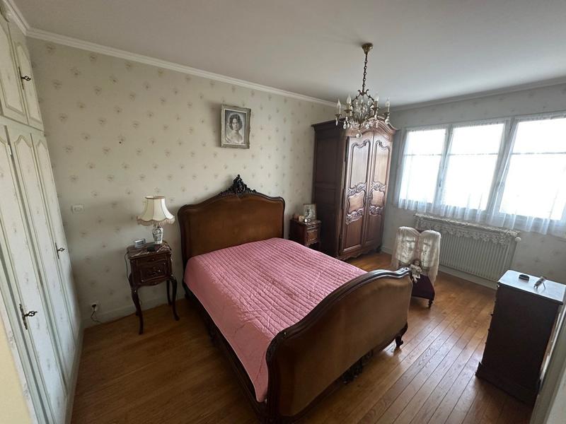 Maison - 211 m² - 7 pièces