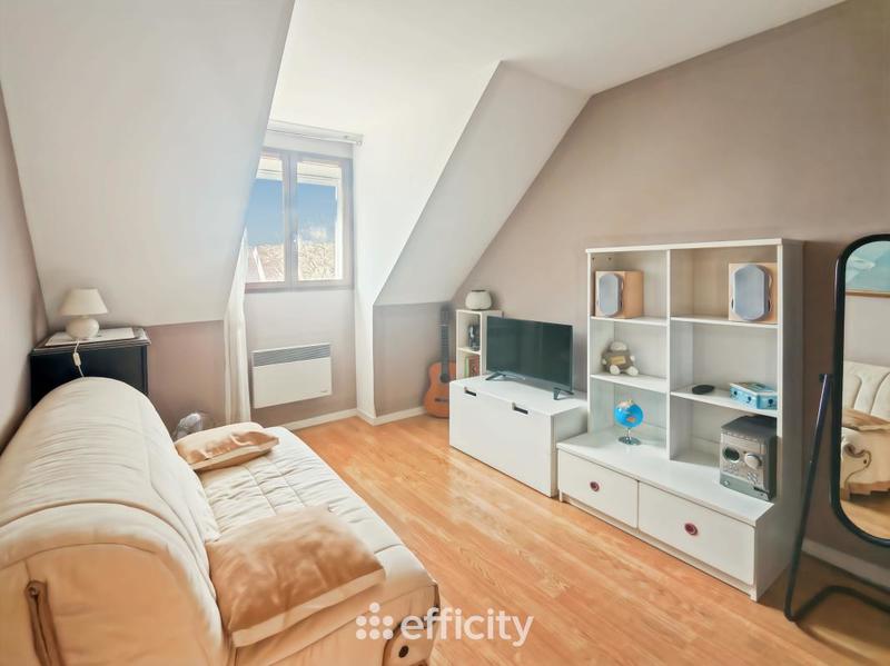 Pavillon - 145 m² - 7 pièces