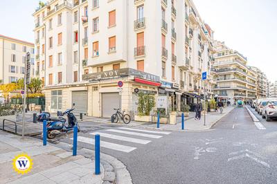 Local commercial - 16 m² - 1 pièce