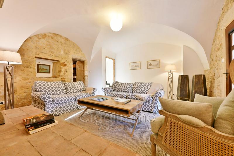 Maison en pierre - 142 m² - 7 pièces