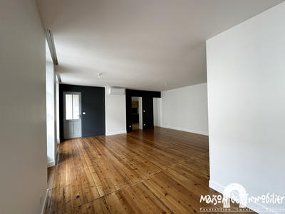 Appartement - 105 m² - 4 pièces