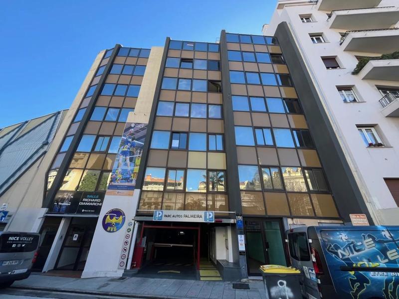 Bureau - 115 m² - 5 pièces