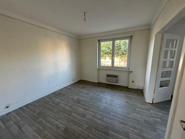 Immeuble - 155 m² - 9 pièces