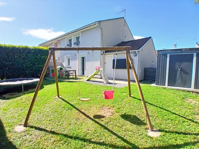 Maison - 98 m² - 5 pièces