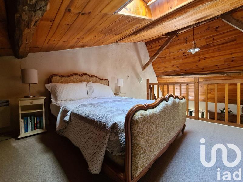 Maison - 240 m² - 6 pièces