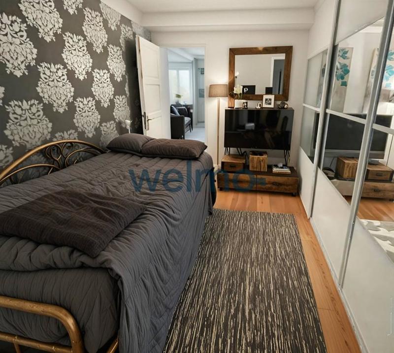 Appartement - 85 m² - 5 pièces