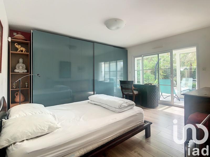 Maison - 211 m² - 7 pièces