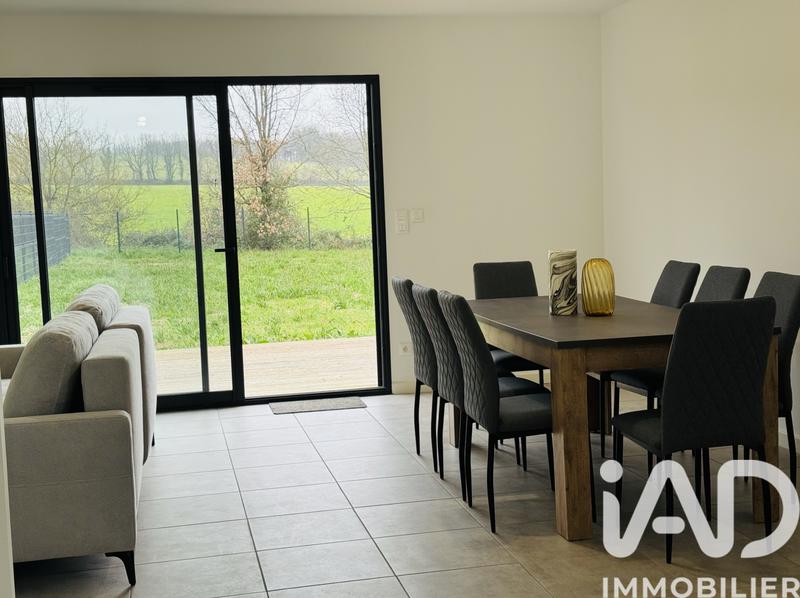 Maison - 96 m² - 4 pièces