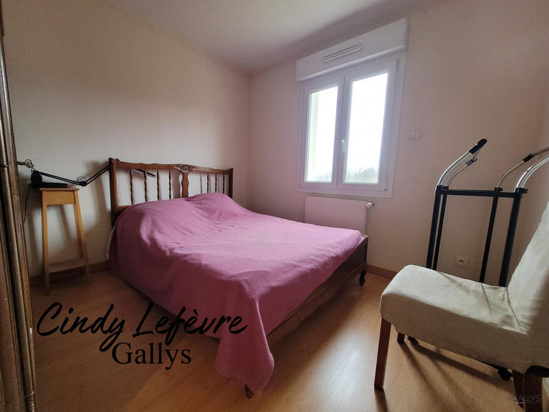 Maison - 94 m² - 5 pièces