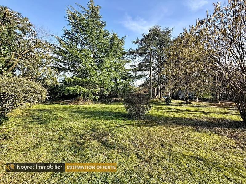 Appartement - 229 m² - 7 pièces