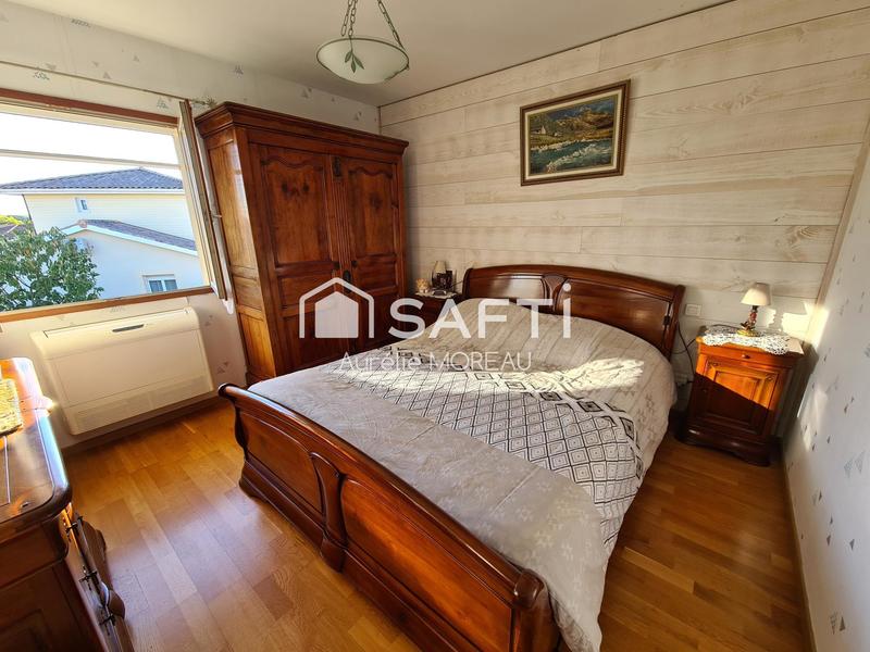 Maison - 185 m² - 8 pièces