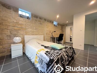 Chambre - 12 m² - 1 pièce