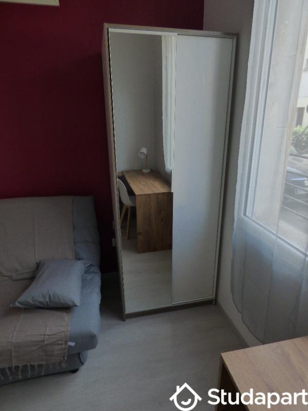 Chambre - 10 m² - 1 pièce