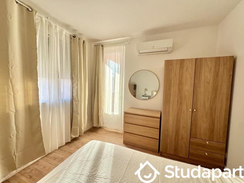 Chambre - 9 m² - 1 pièce