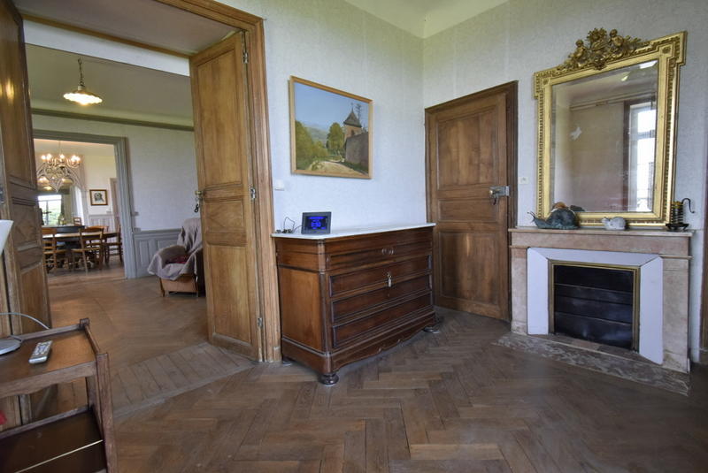 Maison - 450 m² - 16 pièces