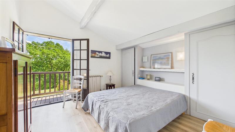 Maison - 176 m² - 7 pièces