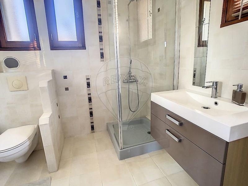 Maison d'architecte - 210 m² - 7 pièces