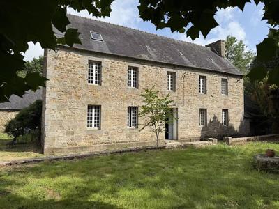 Maison - 189 m² - 7 pièces